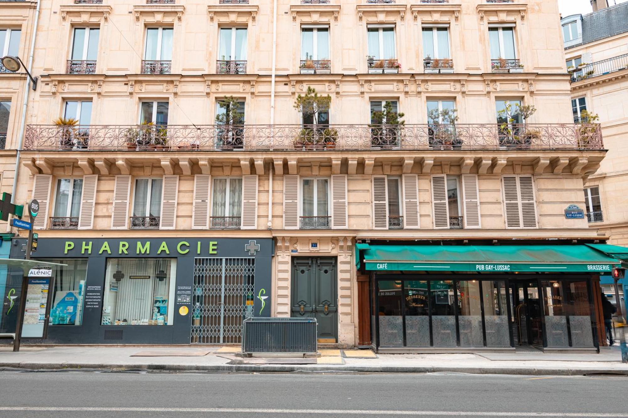 Appartement Quartier Jardin Du Luxembourg Free Netflix Parijs Buitenkant foto